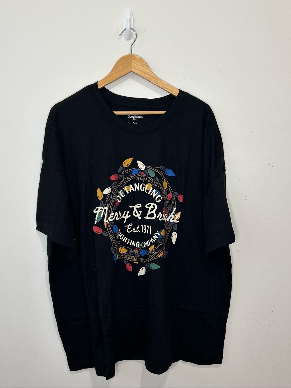 Goodfellow & Co Merry & Bright Christmas Graphic T Shirt Mens 2XL Black Crew